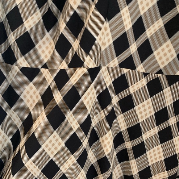 Vince Camuto Black Cream plaid jumper 22 - Picture 2 of 5